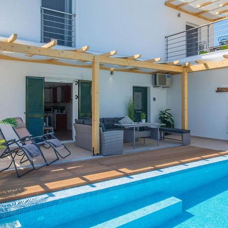 Acharavi Beach Villa ภายนอก รูปภาพ