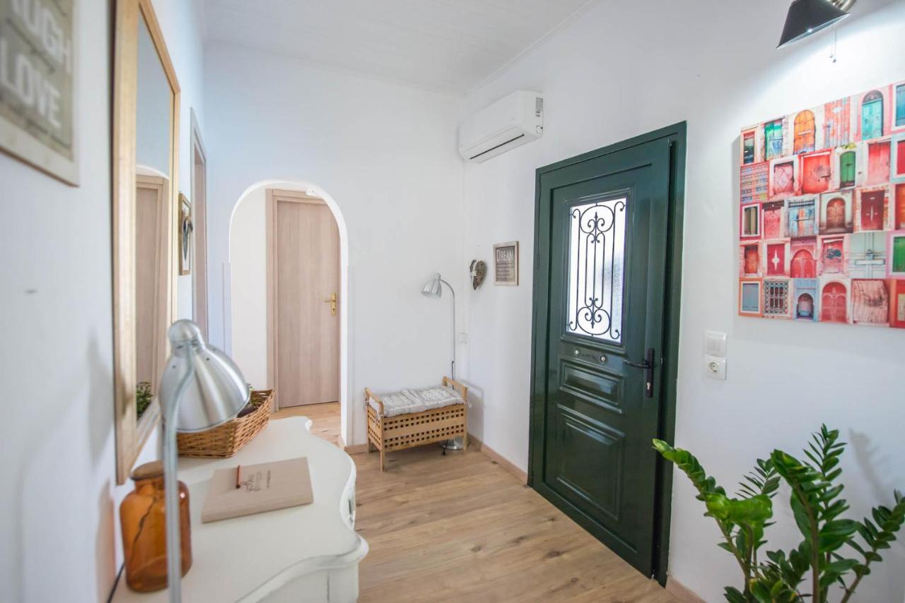 Acharavi Beach Villa ภายนอก รูปภาพ