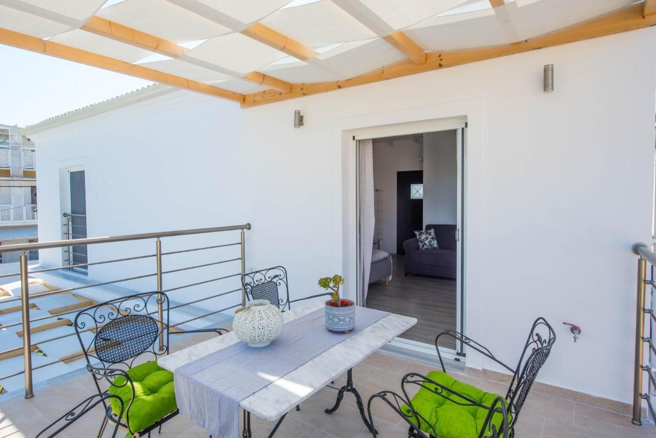 Acharavi Beach Villa ภายนอก รูปภาพ